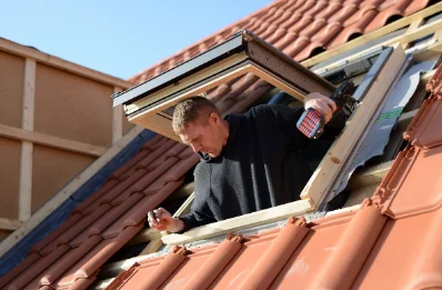 Pose de fenêtres de toit Velux à Rochetaillée